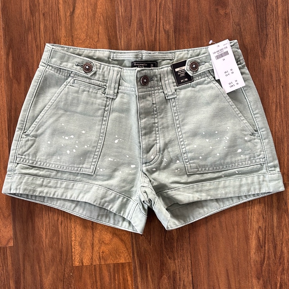 Abercrombie & Fitch NWT Ames Low Rise Boyfriend Shorts size 24 or 00
